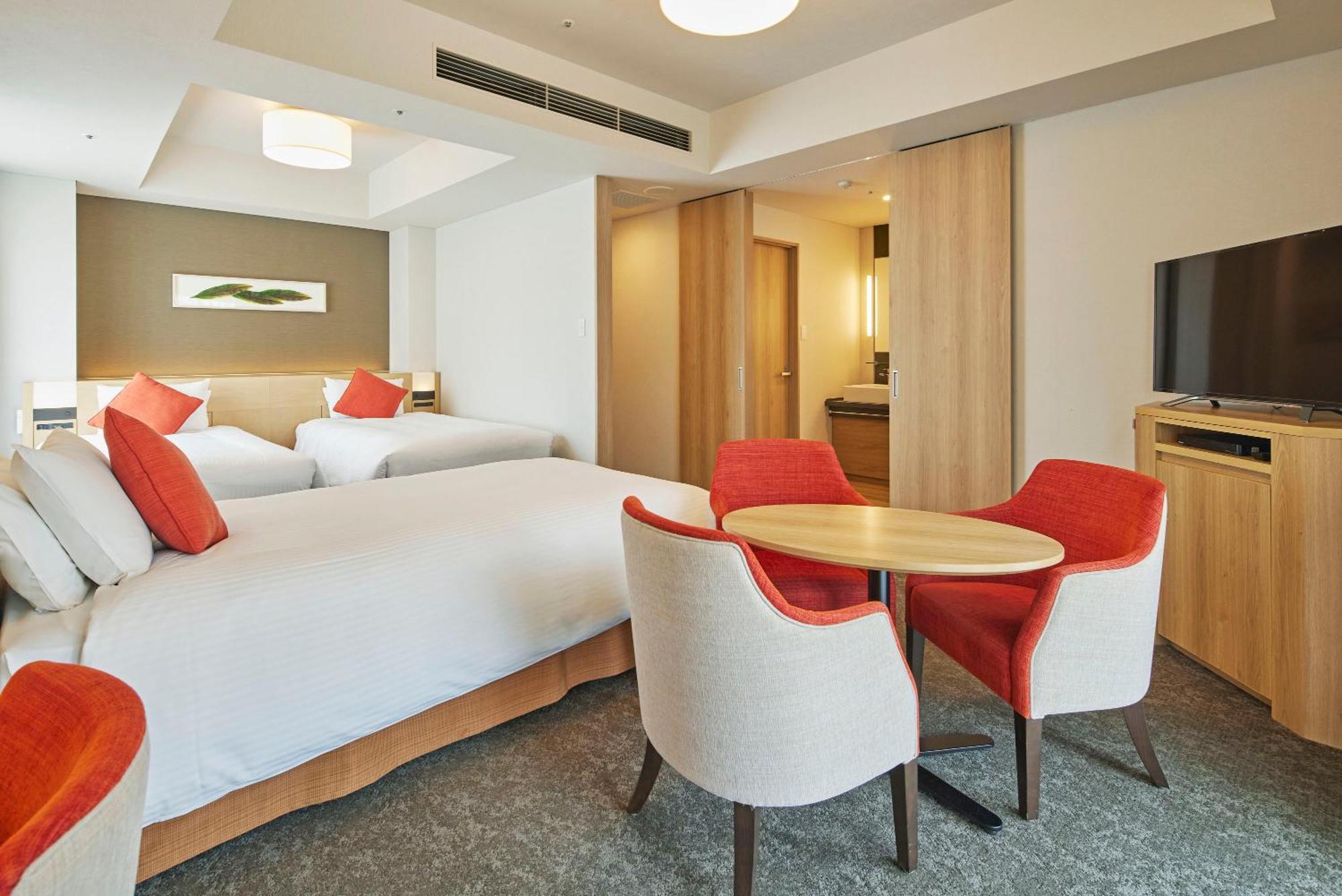 Emion Tokyo Bay Hotel 4*